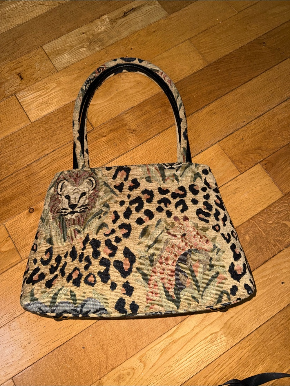 Tapestry Animal Print Shoulder Bag in Multi-Color
